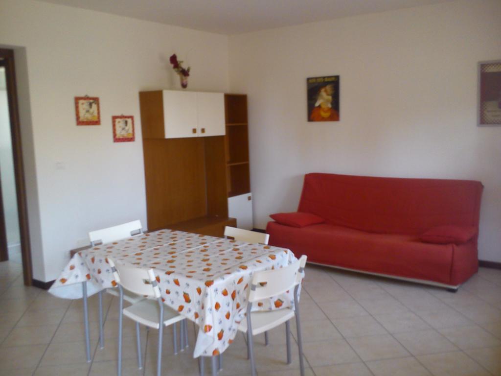 Casa Vacanza Holiday Villa Pieris Exterior photo